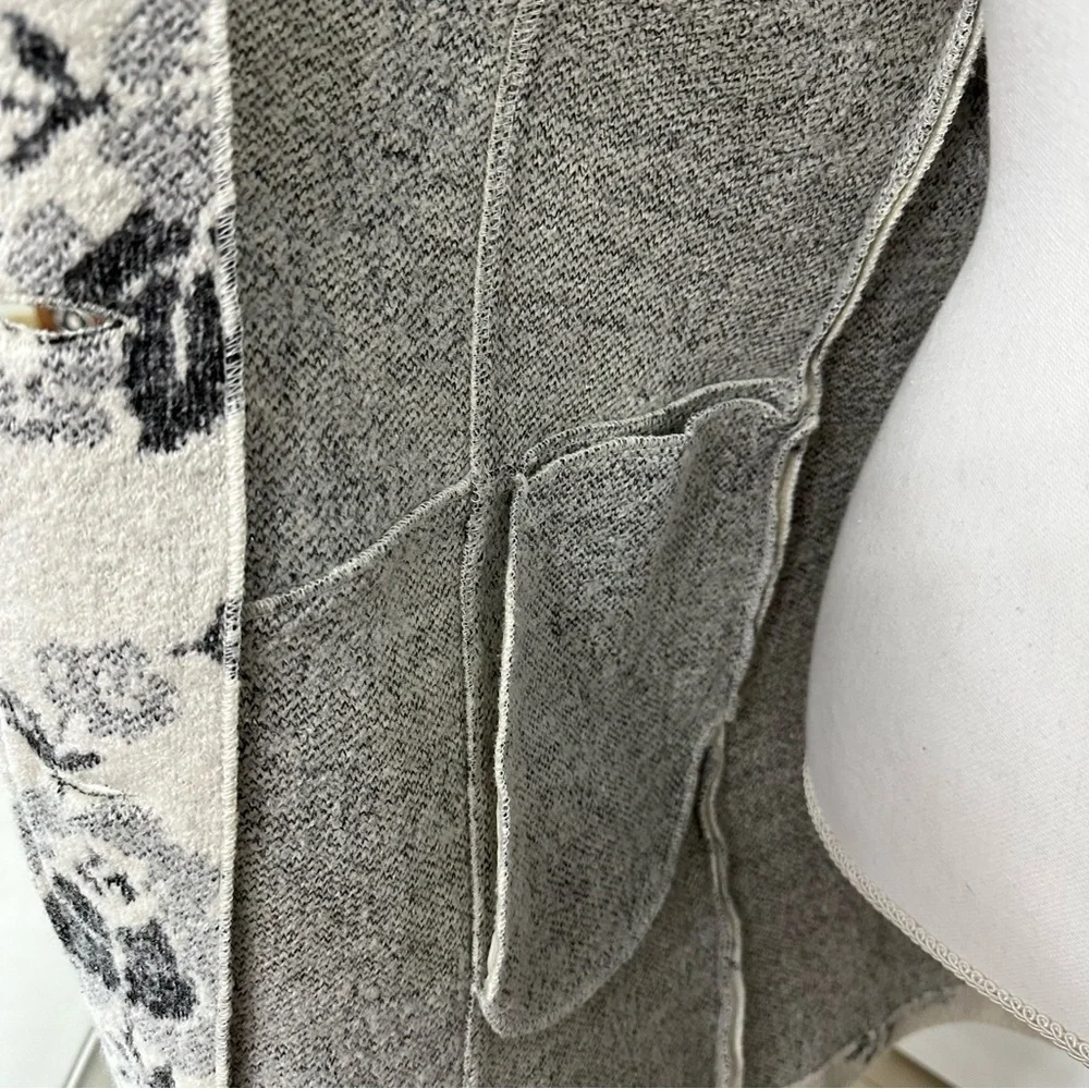 Anthropologie Lucy & Laurel Floral Wool Blend Coat Cream Grey Size Small EUC